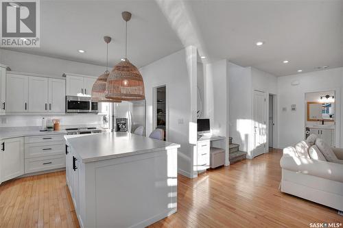 812 Rock Hill Lane, Martensville, SK - Indoor Photo Showing Kitchen