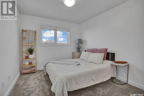 812 Rock Hill Lane, Martensville, SK - Indoor Photo Showing Bedroom