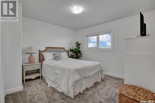 812 Rock Hill Lane, Martensville, SK - Indoor Photo Showing Bedroom