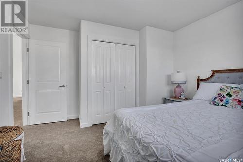 812 Rock Hill Lane, Martensville, SK - Indoor Photo Showing Bedroom