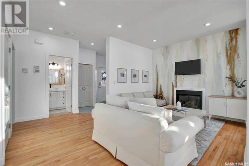 812 Rock Hill Lane, Martensville, SK - Indoor Photo Showing Living Room With Fireplace