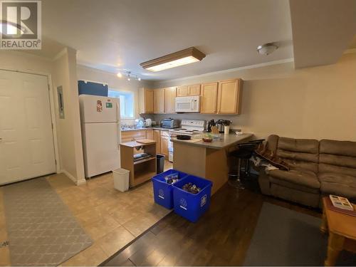 1121 Old Lakelse Lake Drive, Terrace, BC - Indoor Photo Showing Kitchen