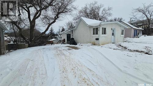 124 6Th Avenue Ne, Swift Current, SK - Outdoor