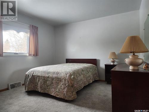 210 3Rd Avenue E, Melville, SK - Indoor Photo Showing Bedroom