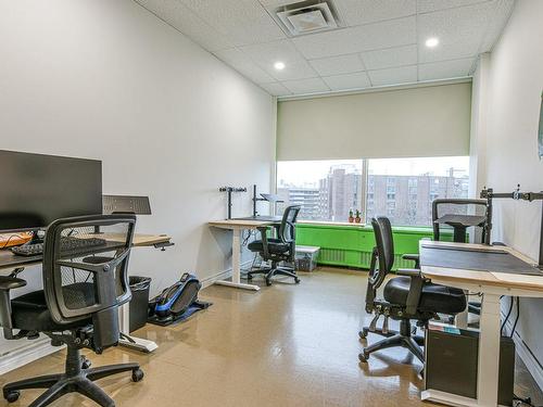 Office - 400-2 Boul. Desaulniers, Saint-Lambert, QC - Indoor