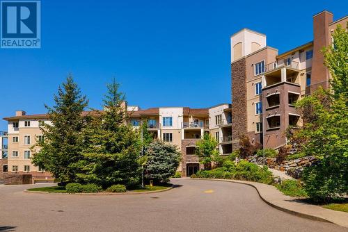 1875 Country Club Drive Unit# 1405, Kelowna, BC - Outdoor With Facade