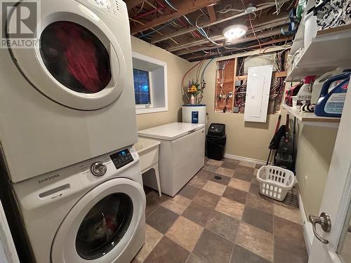 48 Atlantic Avenue, Corner Brook, NL - Indoor Photo Showing Laundry Room