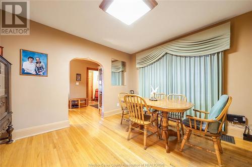 963 Bruce Avenue, Windsor, ON - Indoor Photo Showing Dining Room