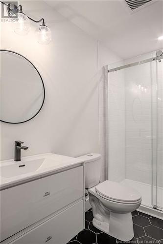 872 Mccavour Drive, Saint John, NB - Indoor Photo Showing Bathroom