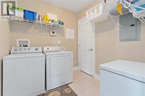 350 Front Street North Unit# 303, Sarnia, ON - Indoor Photo Showing Laundry Room