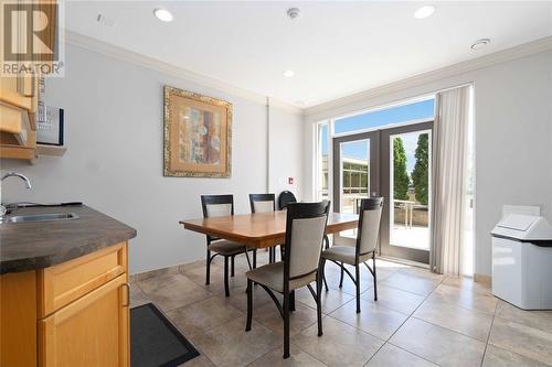 350 Front Street North Unit# 303, Sarnia, ON - Indoor Photo Showing Dining Room