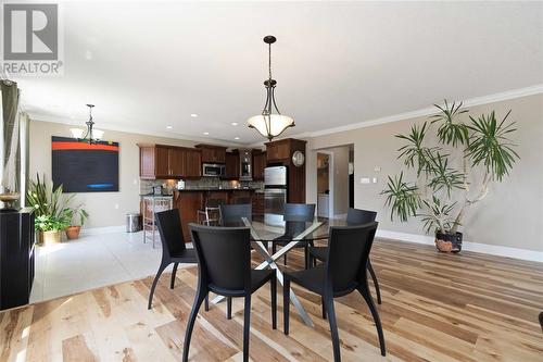 350 Front Street North Unit# 303, Sarnia, ON - Indoor Photo Showing Dining Room