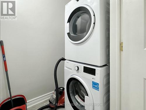 4 - 268 Talbot Street, St. Thomas, ON - Indoor Photo Showing Laundry Room