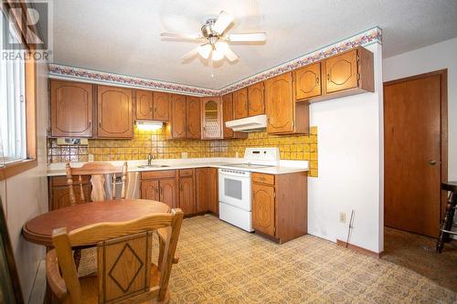 17 Fairmount Dr, Sault Ste. Marie, ON - Indoor Photo Showing Kitchen