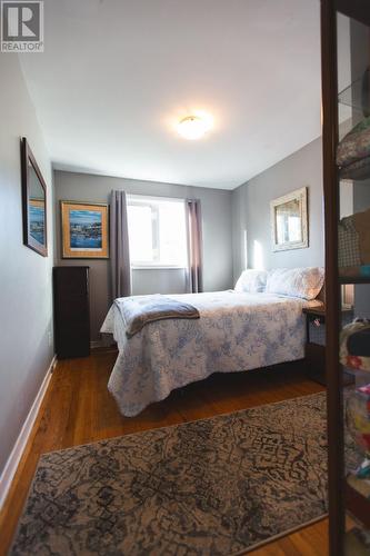 111 Logy Bay Road, St. John'S, NL - Indoor Photo Showing Bedroom