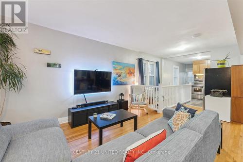 167 Sophia Street, Peterborough (Ashburnham), ON - Indoor Photo Showing Living Room