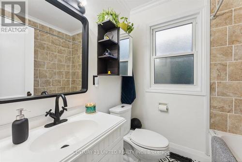 167 Sophia Street, Peterborough (Ashburnham), ON - Indoor Photo Showing Bathroom