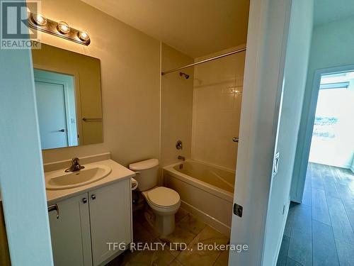 1902 - 160 Densmore Road, Cobourg, ON - Indoor Photo Showing Bathroom