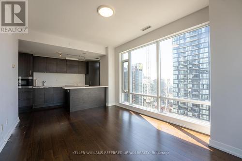 3602 - 21 Widmer Street, Toronto, ON - Indoor Photo Showing Kitchen