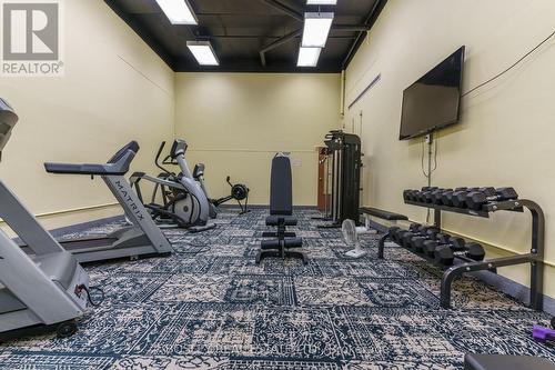 601 - 298 Jarvis Street, Toronto, ON - Indoor Photo Showing Gym Room