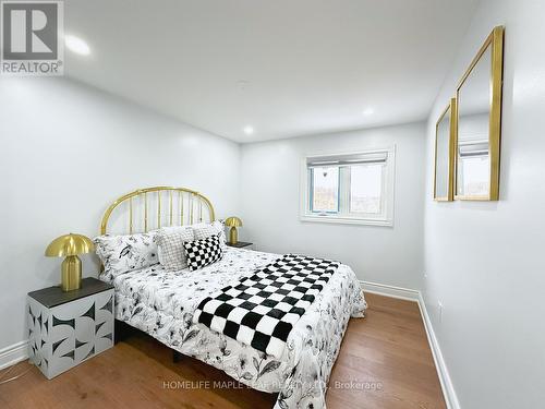 498 Bankside Drive, Kitchener, ON - Indoor Photo Showing Bedroom