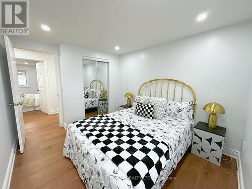 498 Bankside Drive, Kitchener, ON - Indoor Photo Showing Bedroom