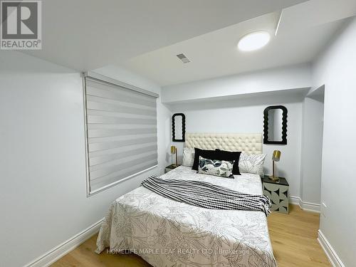 498 Bankside Drive, Kitchener, ON - Indoor Photo Showing Bedroom