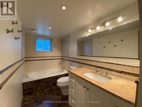 26 Canham Crescent, Toronto, ON - Indoor Photo Showing Bathroom