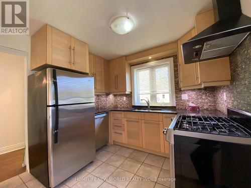 26 Canham Crescent, Toronto, ON - Indoor Photo Showing Kitchen