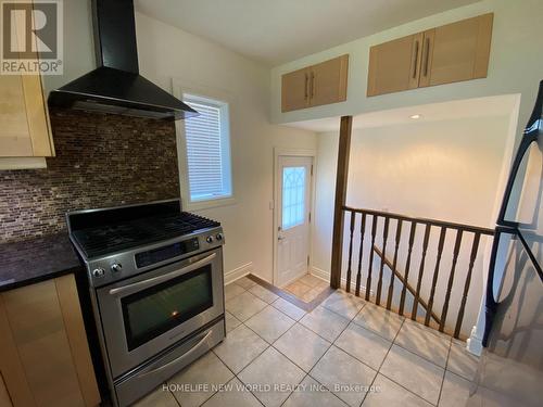 26 Canham Crescent, Toronto, ON - Indoor Photo Showing Kitchen