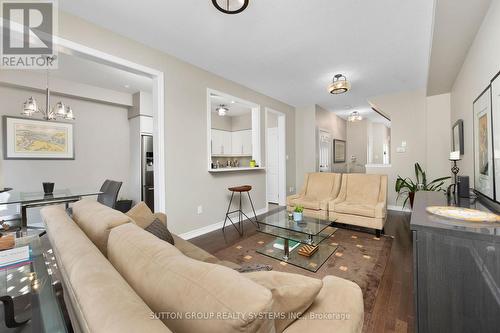 21 - 2086 Ghent Avenue, Burlington, ON - Indoor Photo Showing Living Room