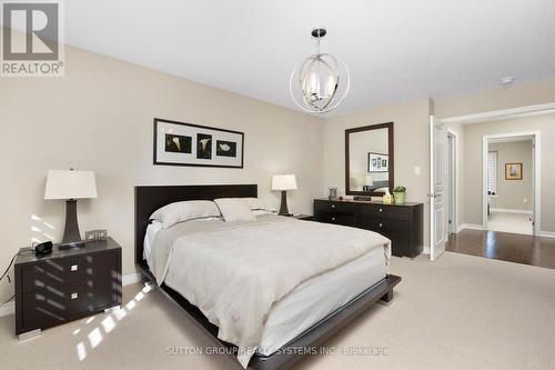 21 - 2086 Ghent Avenue, Burlington, ON - Indoor Photo Showing Bedroom