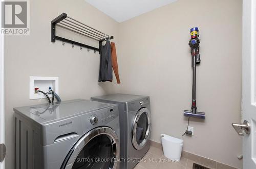 21 - 2086 Ghent Avenue, Burlington, ON - Indoor Photo Showing Laundry Room