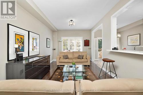 21 - 2086 Ghent Avenue, Burlington, ON - Indoor Photo Showing Living Room