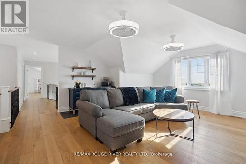 14 Wellers Way, Quinte West, ON - Indoor Photo Showing Living Room