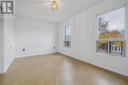 83 Barnesdale Avenue N, Hamilton, ON - Indoor Photo Showing Other Room