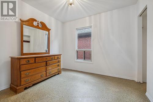 83 Barnesdale Avenue N, Hamilton, ON - Indoor Photo Showing Other Room