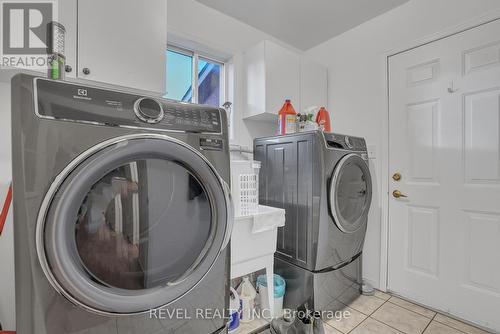 1 Farmstead Crescent, Barrie, ON - Indoor Photo Showing Laundry Room