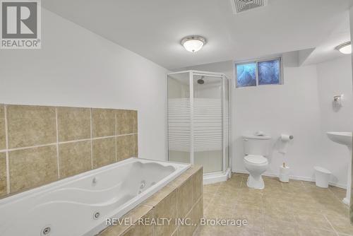 1 Farmstead Crescent, Barrie, ON - Indoor Photo Showing Bathroom