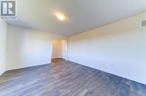 10 Shapira Avenue, Wasaga Beach, ON - Indoor Photo Showing Other Room