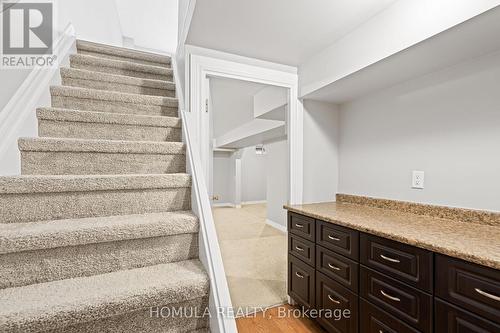 19 Robin Court, Barrie, ON - Indoor Photo Showing Other Room