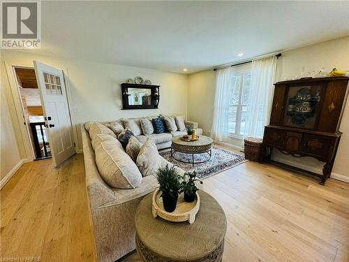 Living room with light hardwood / wood-style floors - 541 Donald Street, Mattawa, ON - Indoor Photo Showing Living Room