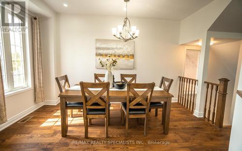 4758 Colombo Crescent, Mississauga, ON - Indoor Photo Showing Dining Room