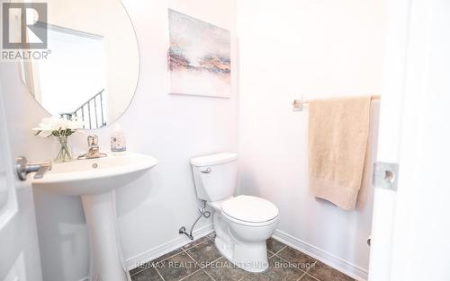 4758 Colombo Crescent, Mississauga, ON - Indoor Photo Showing Bathroom