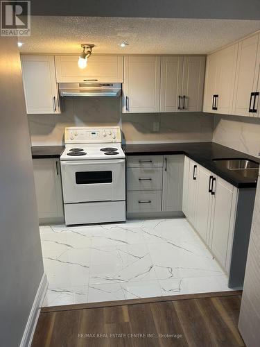 3213 Mcdowell (Basement) Drive, Mississauga, ON - Indoor Photo Showing Kitchen