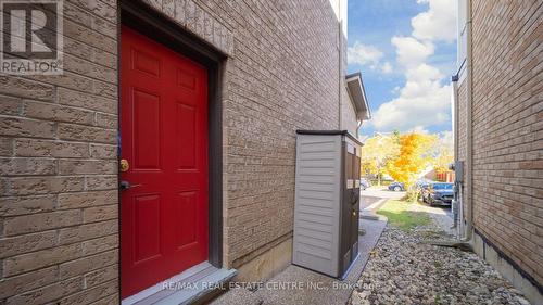 4 Chetholme Place, Halton Hills, ON - Outdoor With Exterior