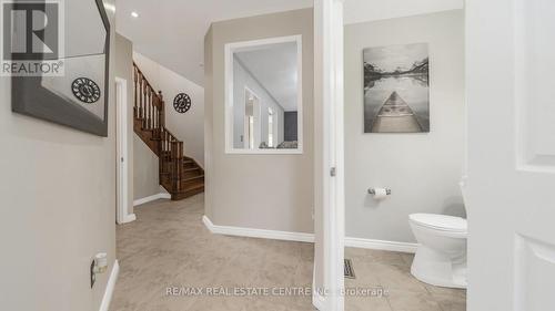 4 Chetholme Place, Halton Hills, ON - Indoor Photo Showing Bathroom