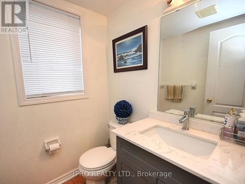 166 - 80 Acorn Place, Mississauga, ON - Indoor Photo Showing Bathroom