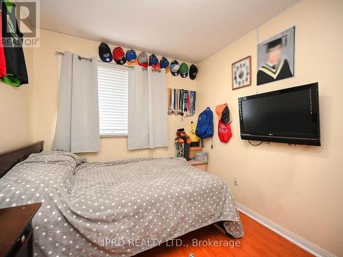 166 - 80 Acorn Place, Mississauga, ON - Indoor Photo Showing Bedroom