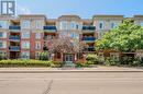 103 - 2300 Parkhaven Boulevard, Oakville, ON  - Outdoor With Facade 